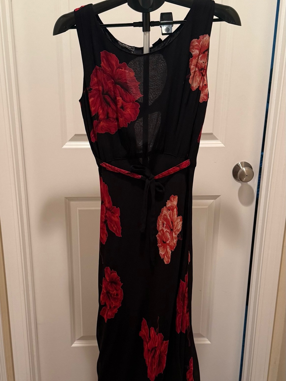 Nostalgia Vintage Y2K Black Floral Maxi Dress with Red Bloom Print - Picture 13 of 15
